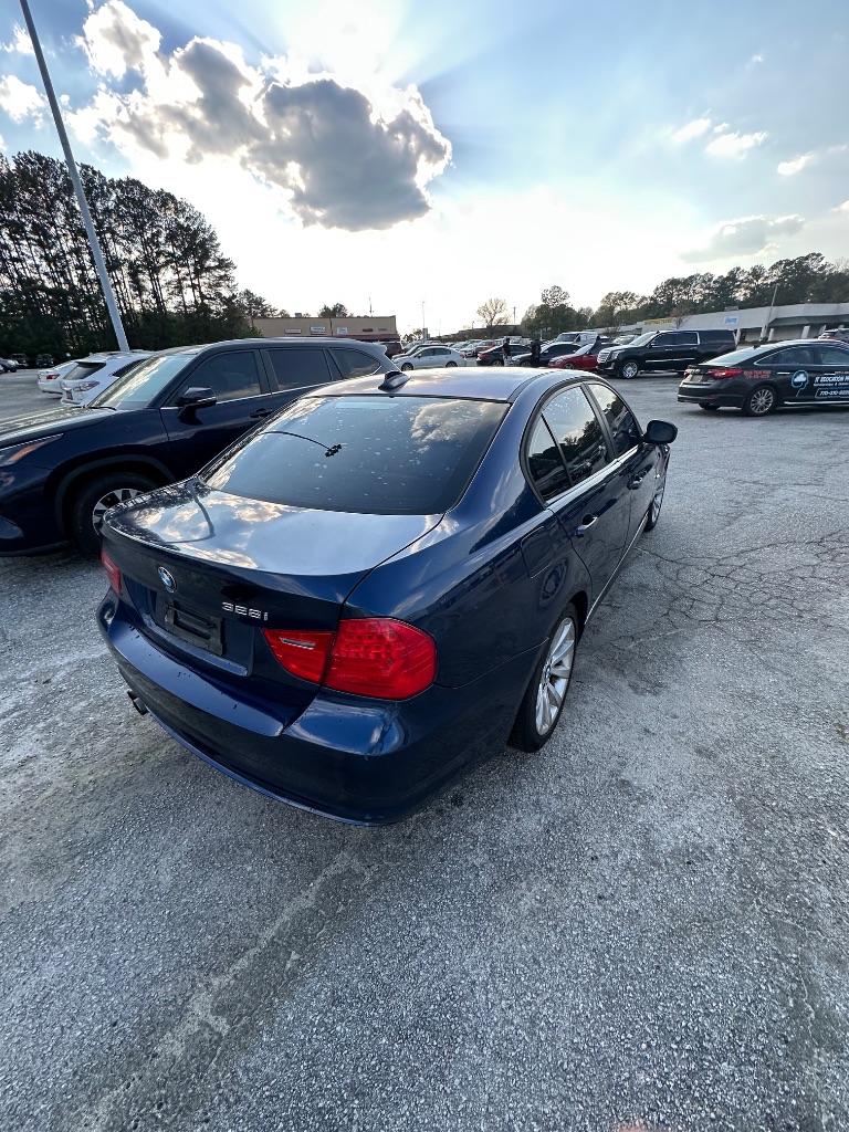 2011 BMW 3 Series 328i - Photo 8