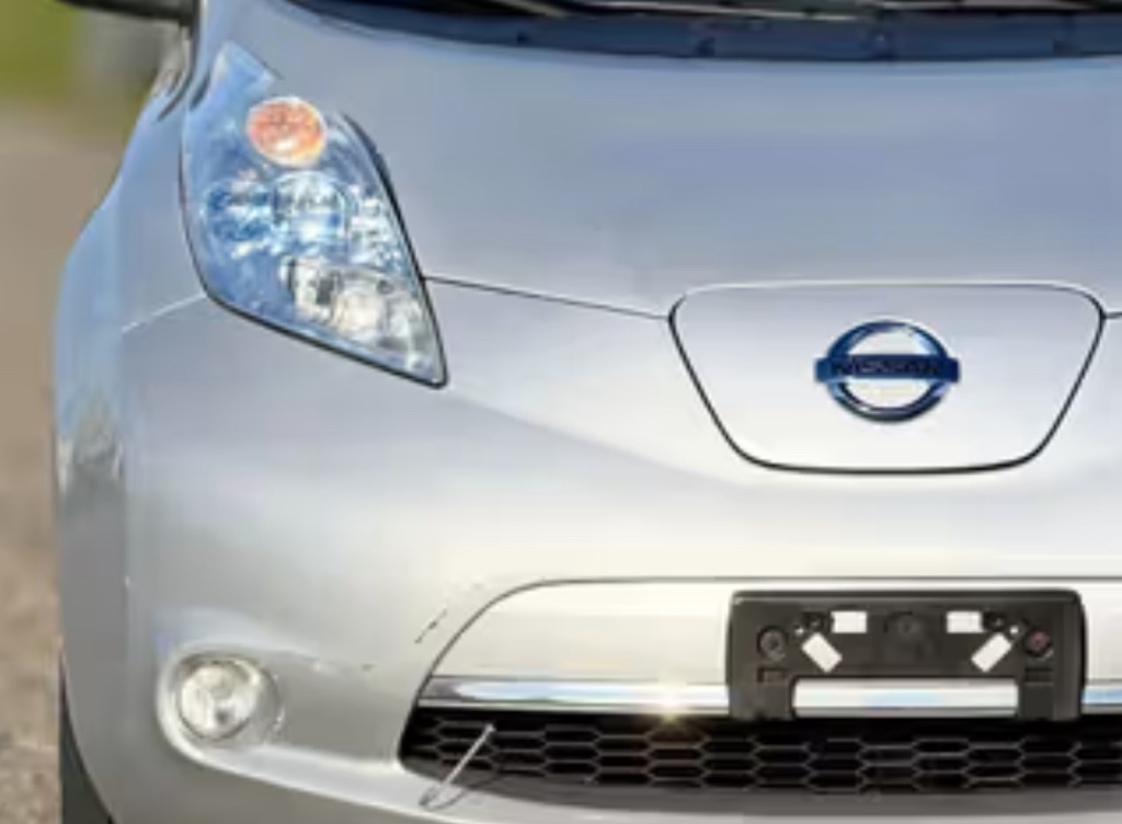 2012 Nissan LEAF SL - Photo 11