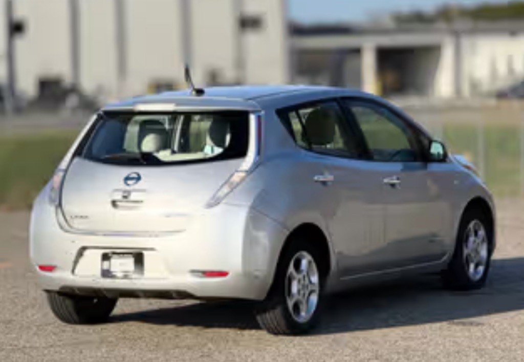 2012 Nissan LEAF SL - Photo 9